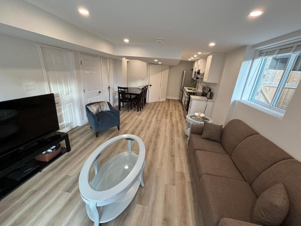ווטרלו One-Bedroom Unit At Vista Hill מראה חיצוני תמונה